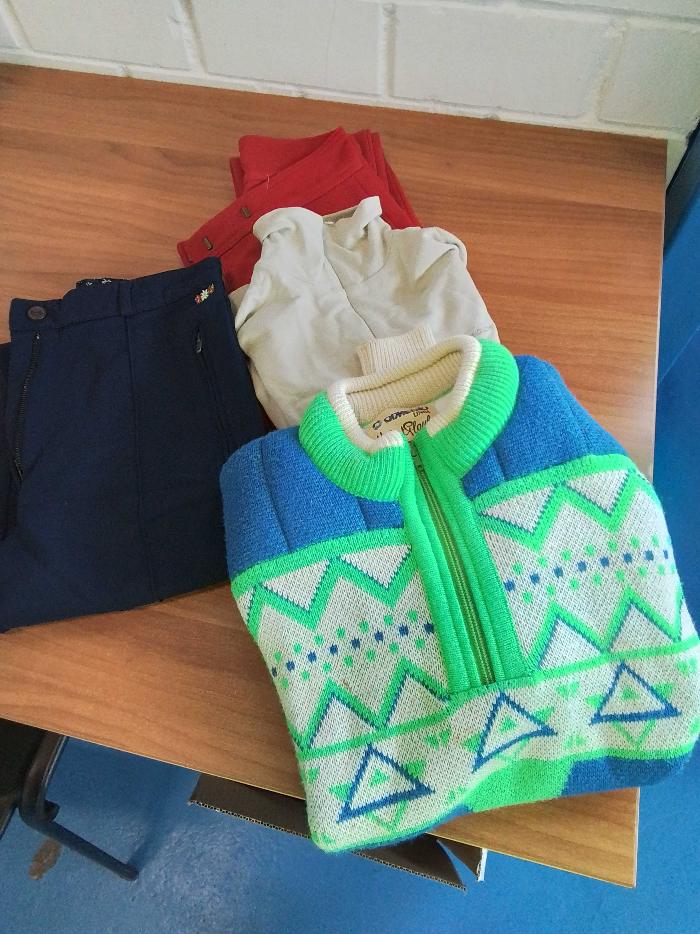 pantalone,maglia e maglione da sci tg 44