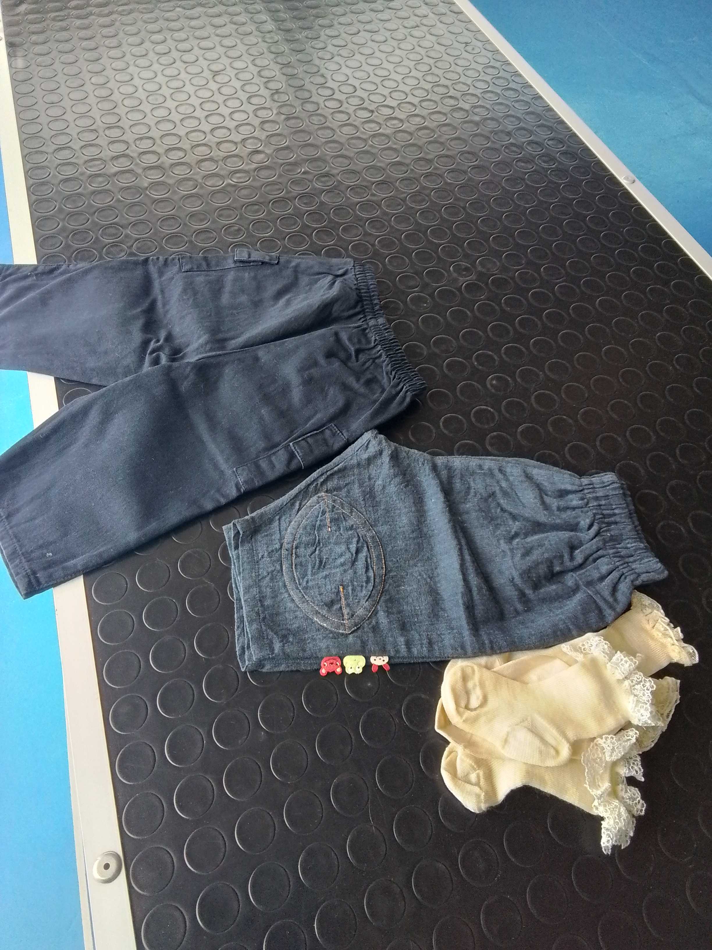 pantaloni bimbi +calzine 