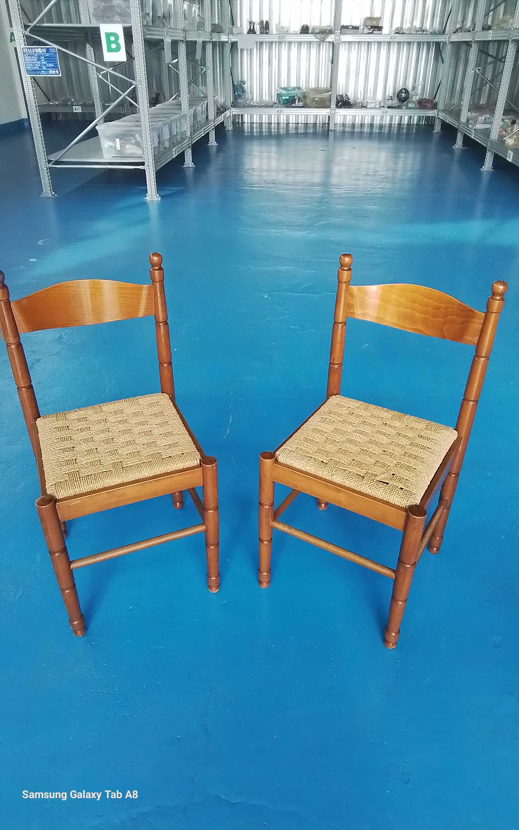 2 sedie in legno
