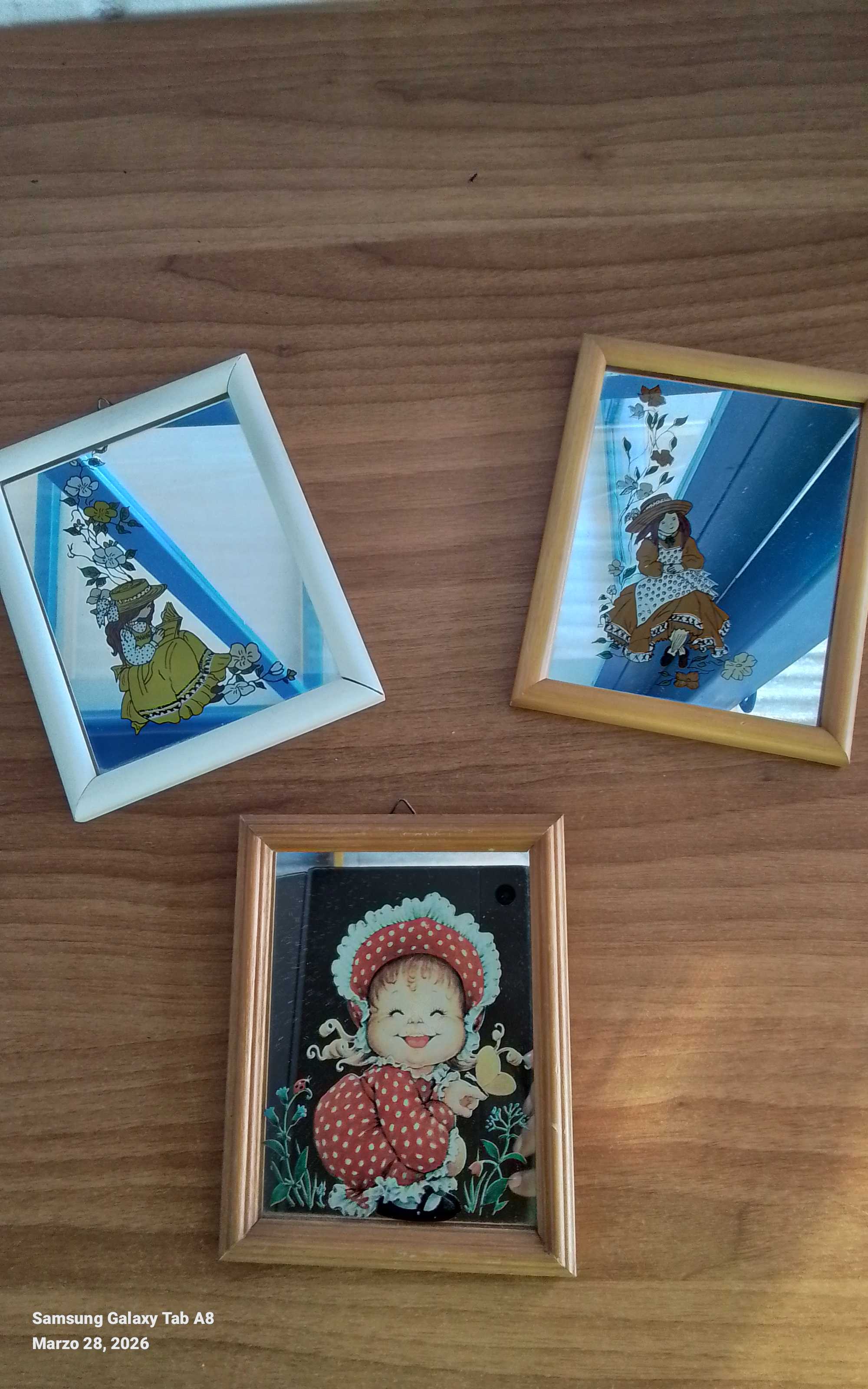 Quadretti a specchio con immagini vintage 