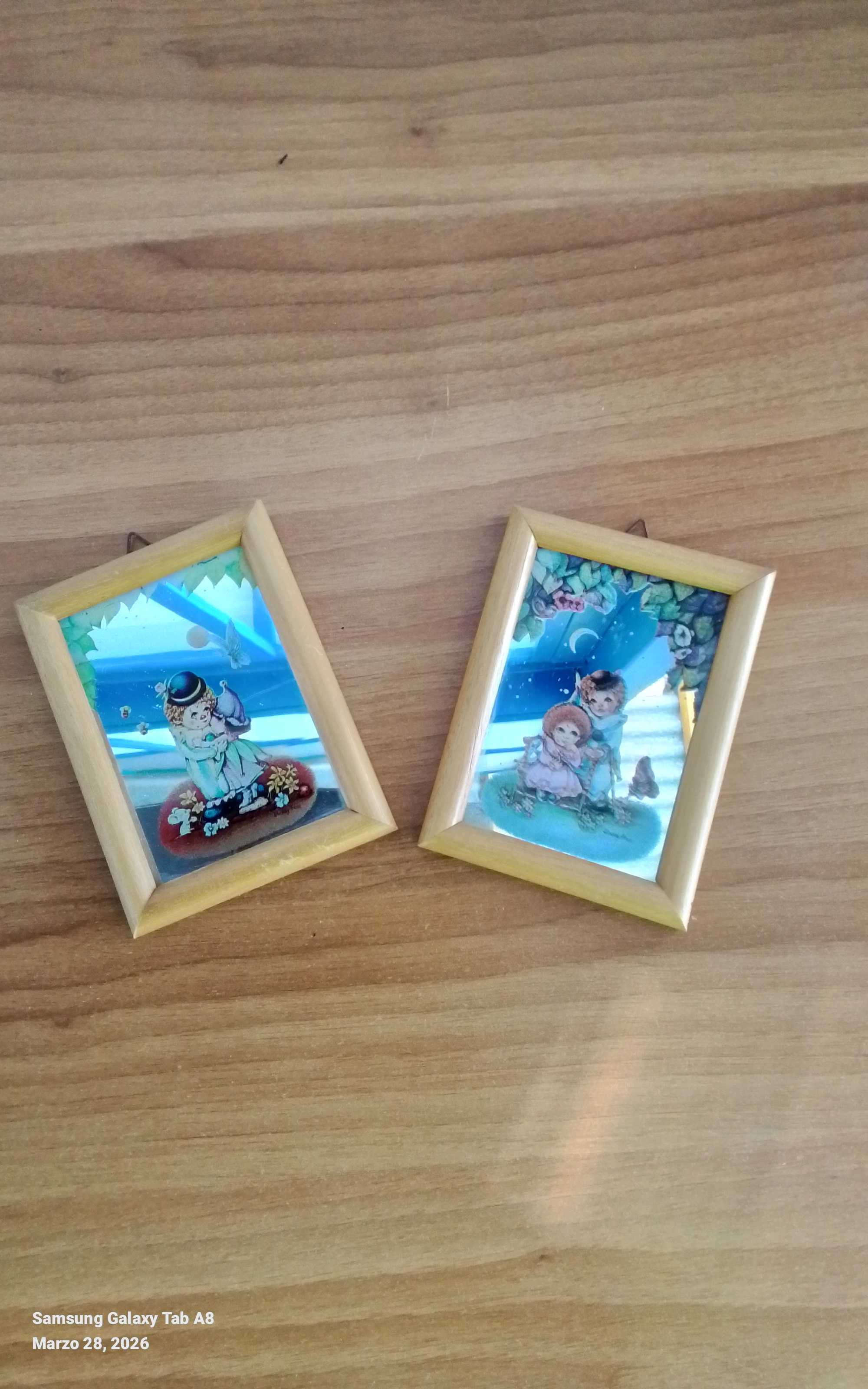 Quadretti a specchio con decoro vintage.