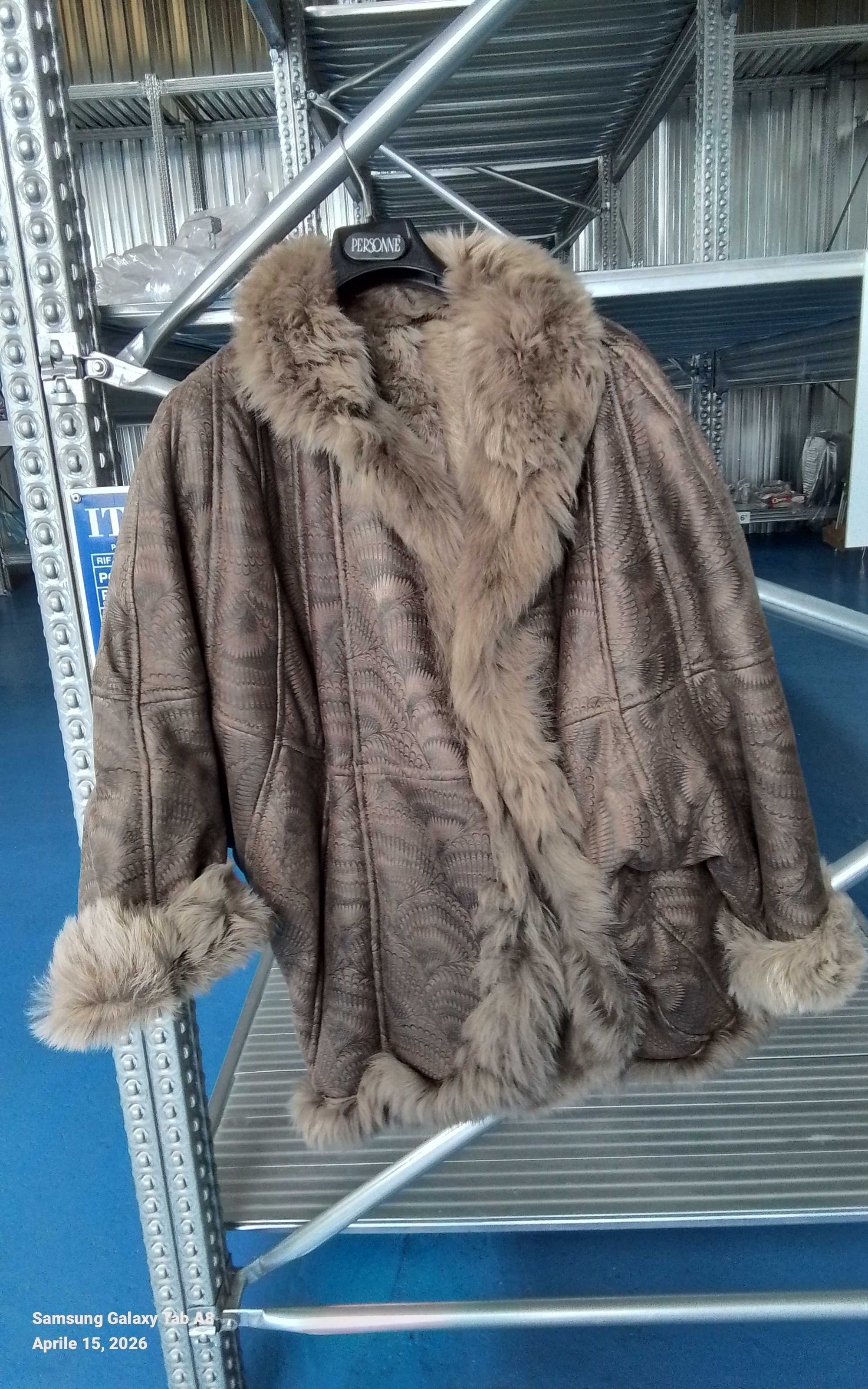 Mantella con pelliccia tg M